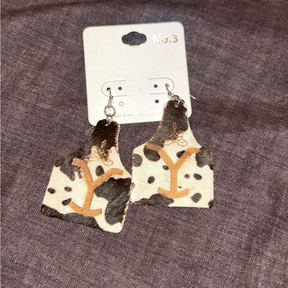 Earrings with YellowStone brand